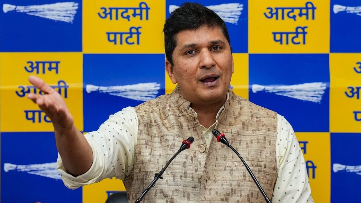 ‘प्रचार से नहीं, महान कामों से बनता है इतिहास’, सौरभ भारद्वाज ने रोजगार और विदेश नीति पर घेरा