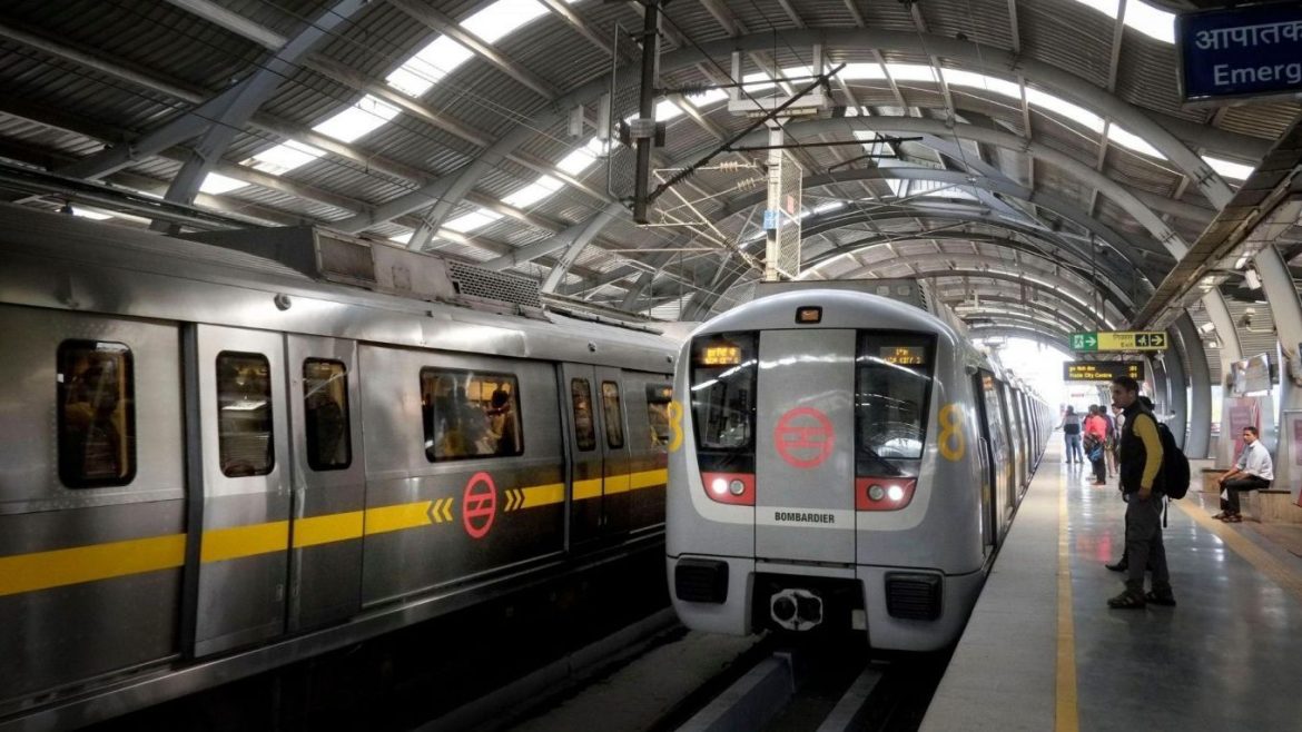 दिल्ली मेट्रो के 6 स्टेशनों पर शाम 4 बजे तक प्रवेश-निकास बंद, कांग्रेस के प्रदर्शन को लेकर फैसला