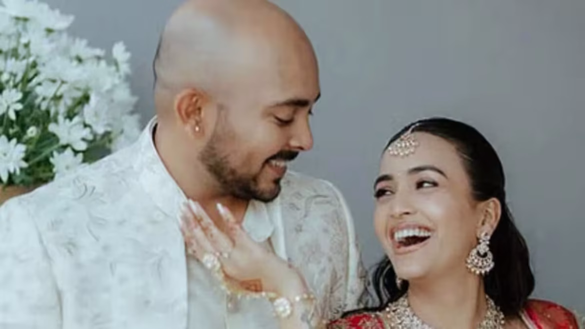 पृथ्वी शॉ और आकृति अग्रवाल का हुआ पैचअप, सगाई टूटने के बाद फिर साथ आए कपल