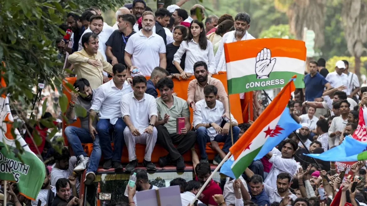 राहुल गांधी Petition: सुप्रीम कोर्ट में याचिका पर 14 खामियां, मंगलवार को नहीं होगी सुनवाई