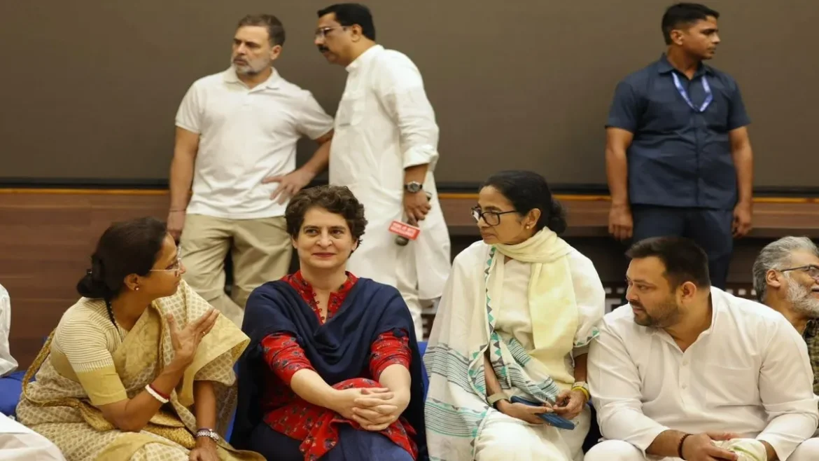 Rahul Gandhi High Tea: राहुल गांधी के घर जुटेंगे INDIA ब्लॉक के सांसद, 'वोट चोरी' पर बनेगी रणनीति